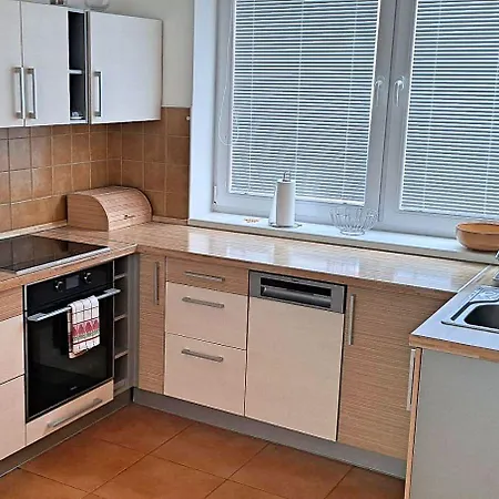 Апартаменты Lakeside Village 5 *