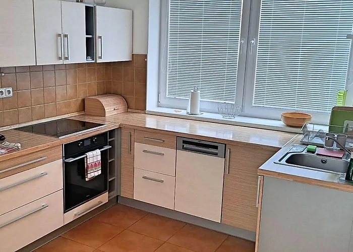 Апартаменты Lakeside Village 5 *